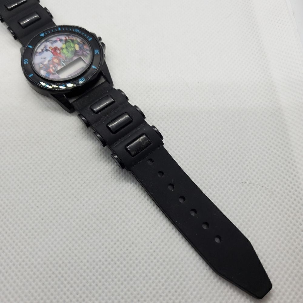 Marvel Avengers Watch - Picture 3 of 6